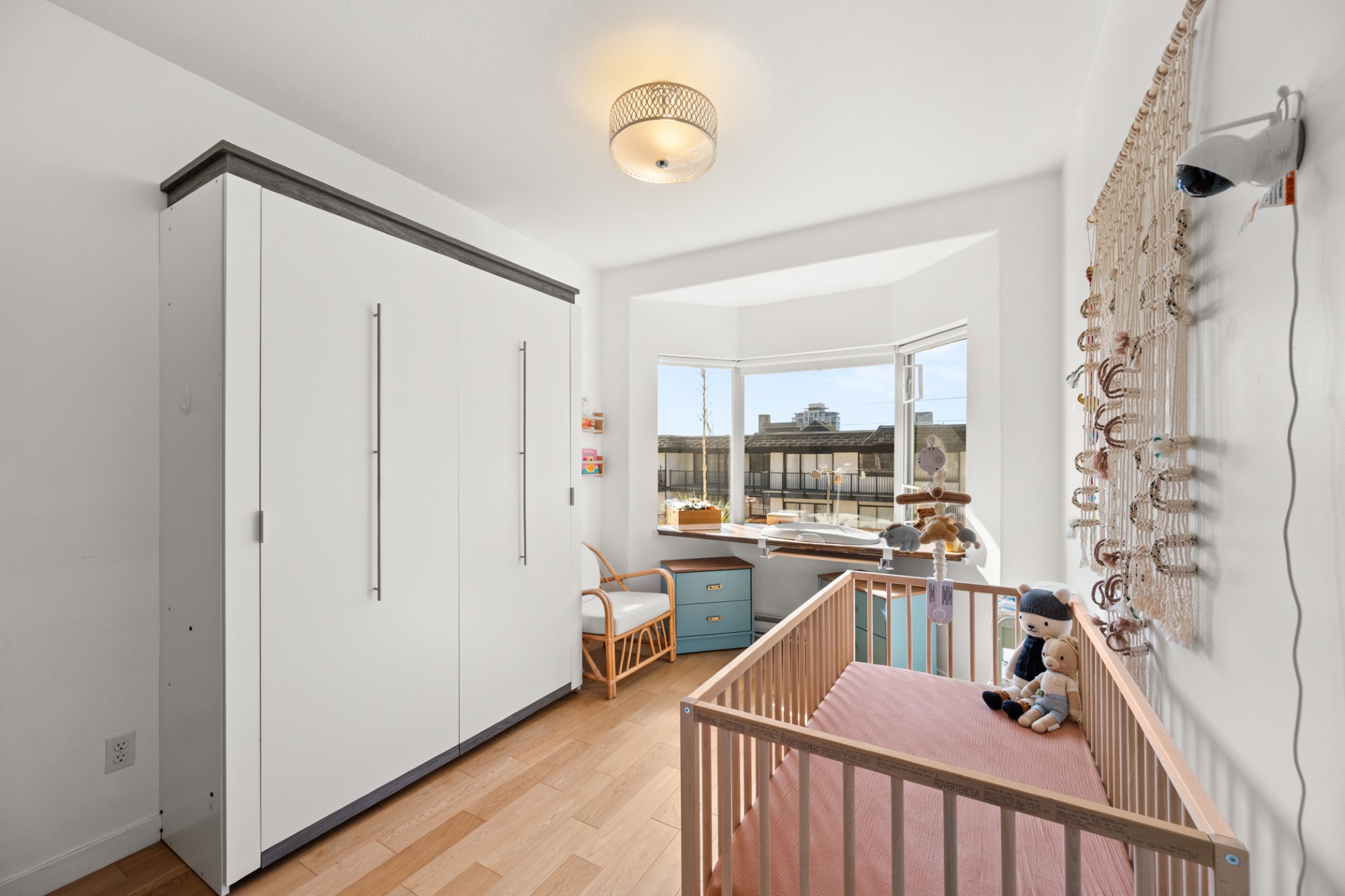 #103 – 177 W. 5th Street